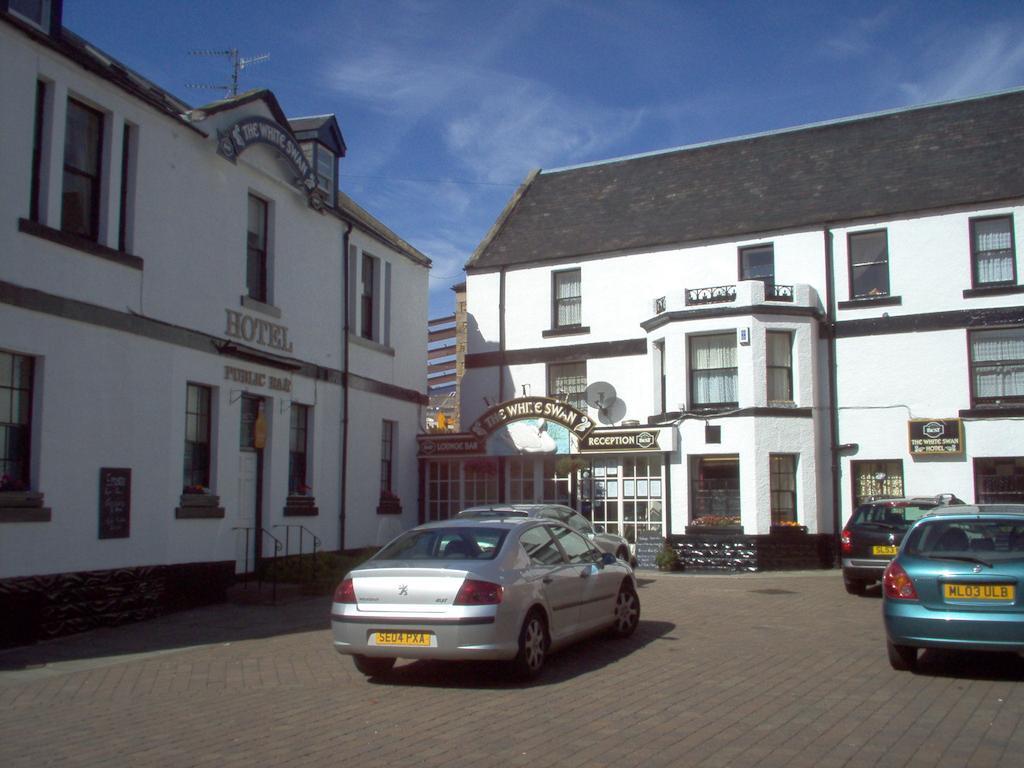 The White Swan Hotel Duns Екстериор снимка